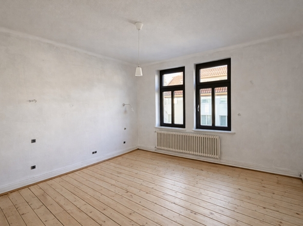 Gut zu möblierendes Schlafzimmer