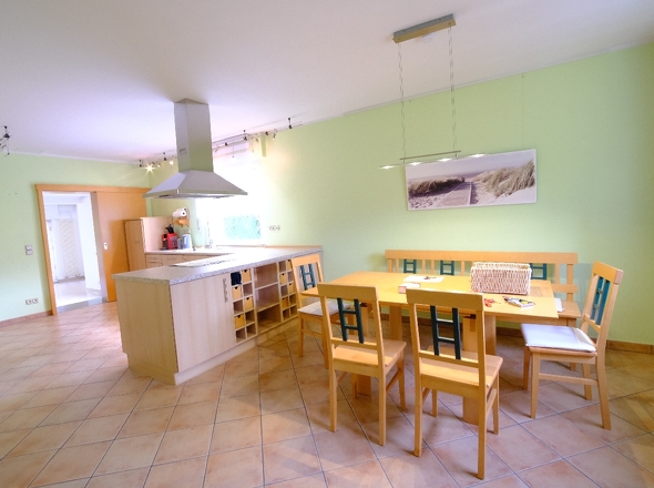 offene Küche mit Esszimmer