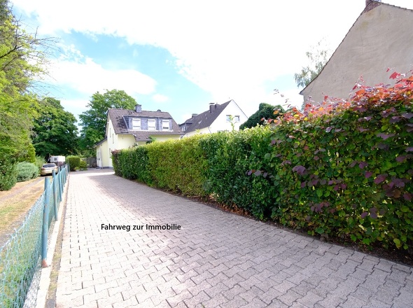 Zufahrtsweg zur Immobilie