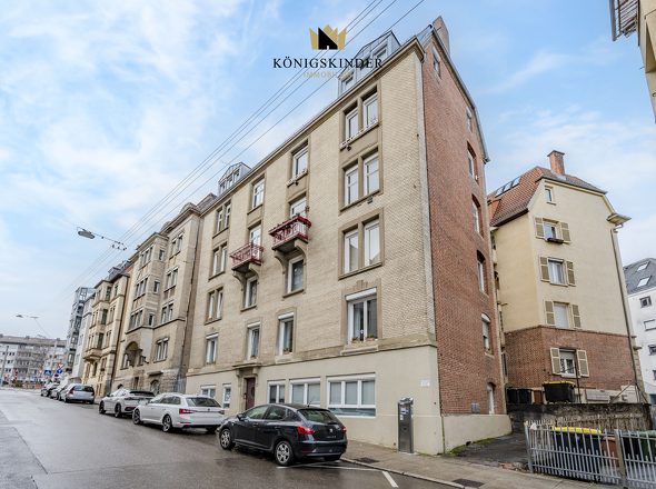 Haus - Wohnung im 2. Stock links