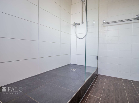 Ebenerdige Dusche