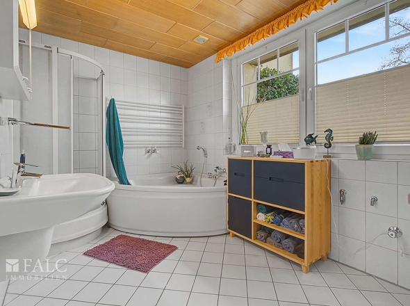 Zweites Badezimmer_WE01