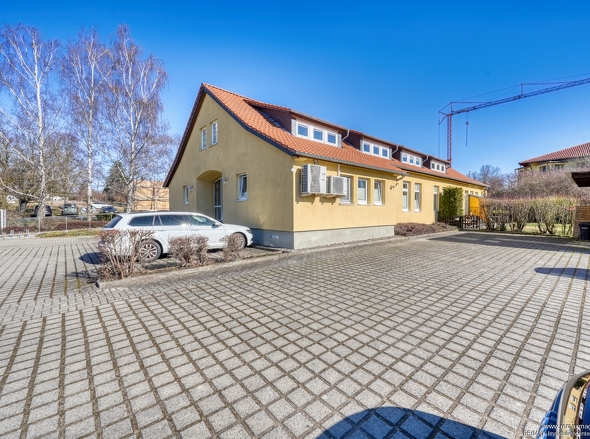 Grundstück - Parkplätze