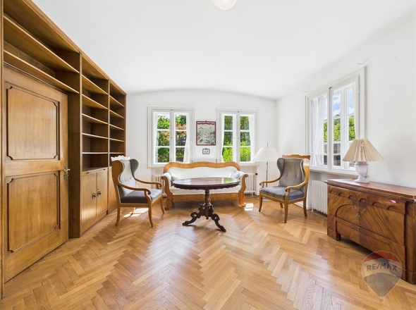 Großes Wohnzimmer