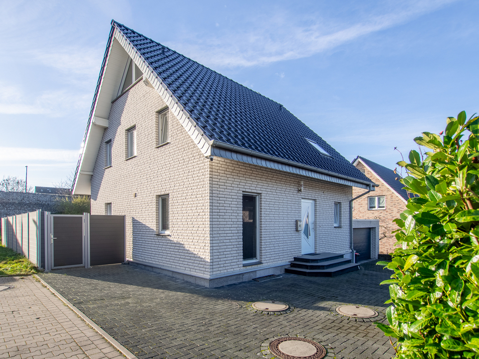 11139 Vorderansicht (3)