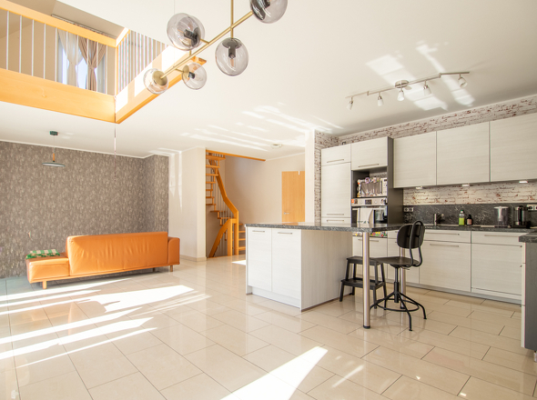 11139 Küche u. Wohnbereich