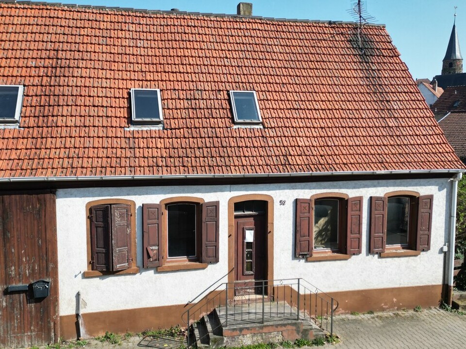 Frontperspektive Haus