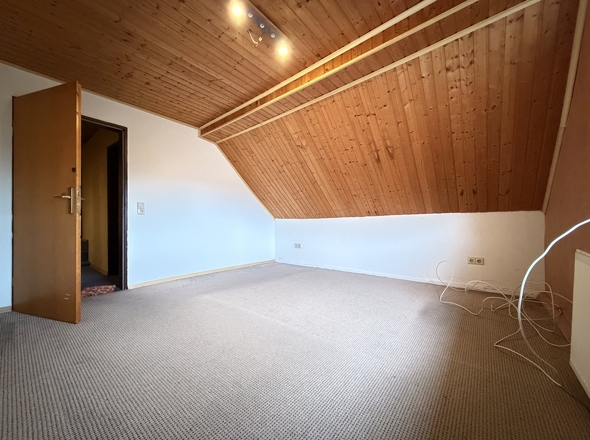 Zimmer I OG Wohnung 2