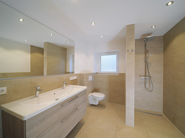 Bad Einliegerwohnung