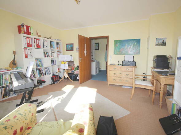 Blick v. Atelierzimmer auf den Flur OG