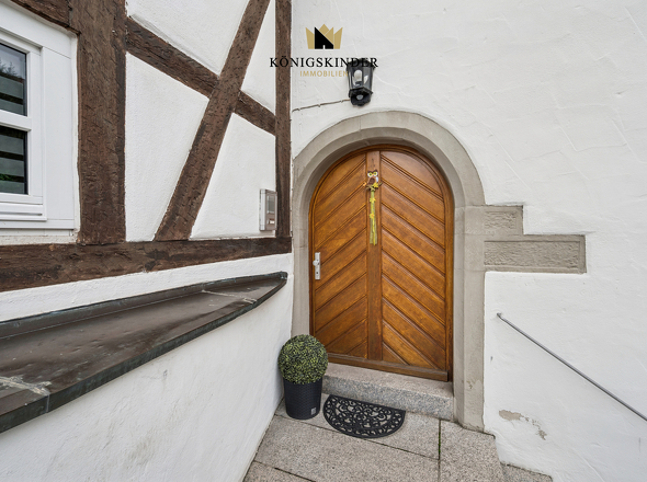 Separater Wohnungseingang, eigene Hausnummer