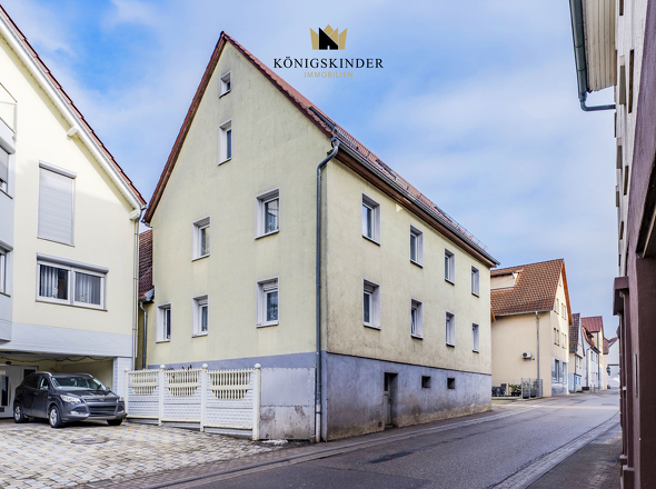 Straßenansicht West