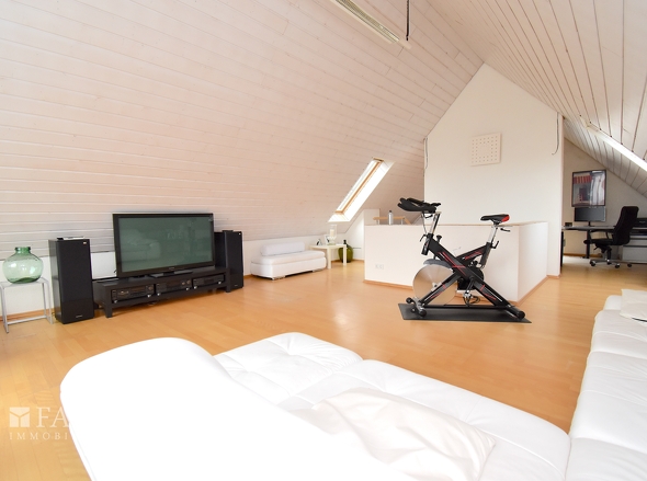 Studio 2