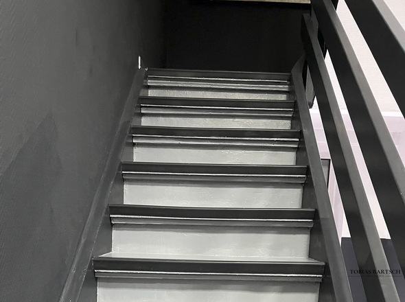 renoviertes Treppenhaus Bild 2