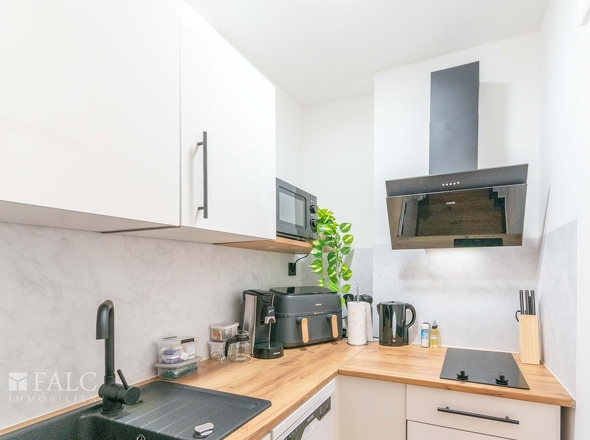 Küche inkl. Spülmaschine und Geräten