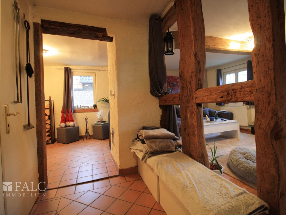 EG - Wohnbereich mit offenen Balken