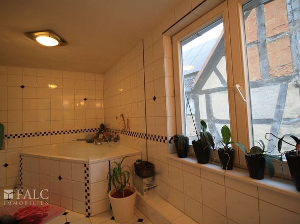 1. OG - Bad mit Eckbadewanne
