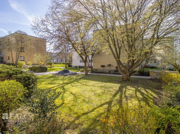 Sicht in die Grünanlage 