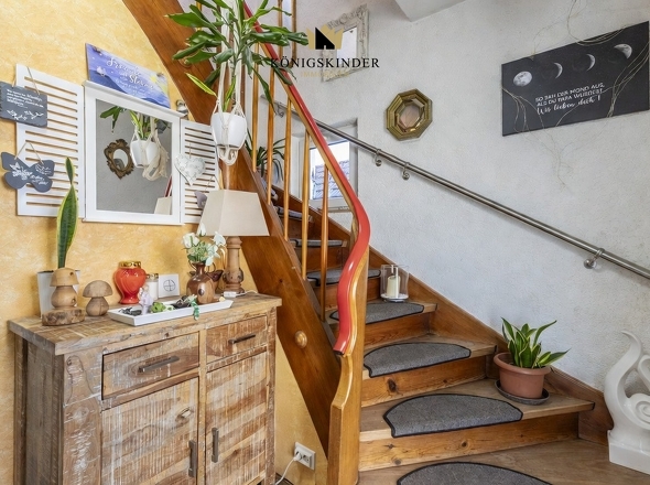 Treppenaufgang ins OG