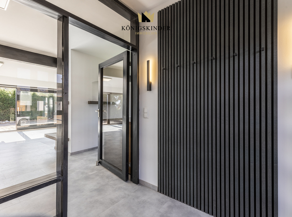 Windfang mit Garderobenplatz