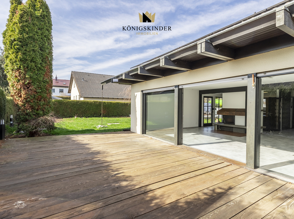 Mit Blick auf den Garten