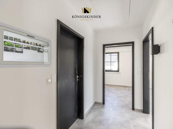 Flur, Zugang zum Dachboden