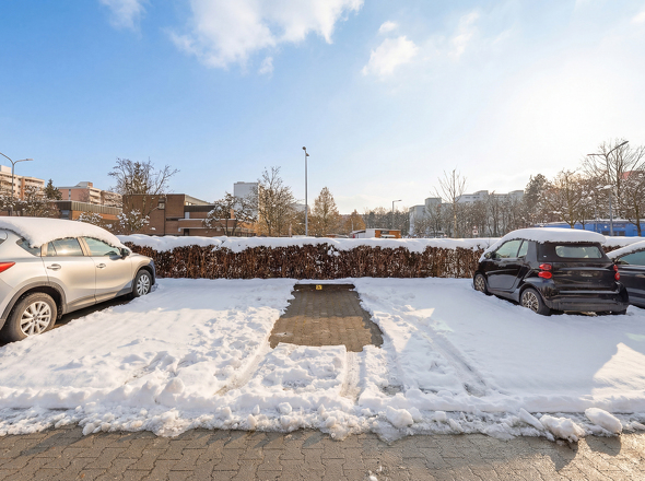 Zugehöriger Außenstellplatz