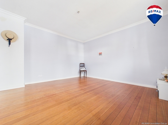 REMAX Immobilien DeLux Einfamilienhaus Schlafzimmer Schiffweiler Mark Borowicz