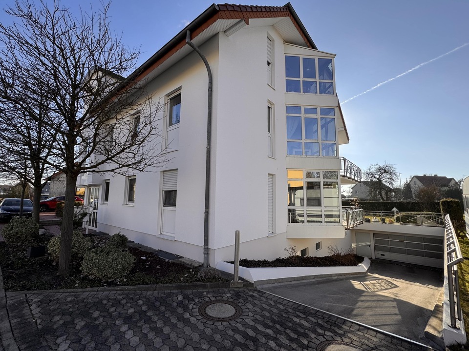 Tiefgaragenzufahrt