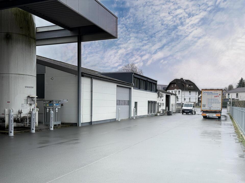 Großzügige Zufahrt und Andienung – ideal für Logistik