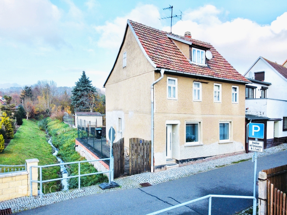 Straßenansicht