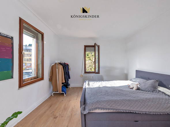 OG: Schlafzimmer/ Esszimmer