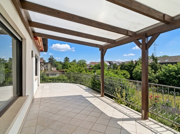 Freistehendes Einfamilienhaus mit Ausblick