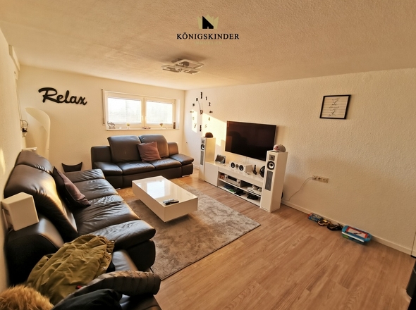 Großzügiges Wohnzimmer