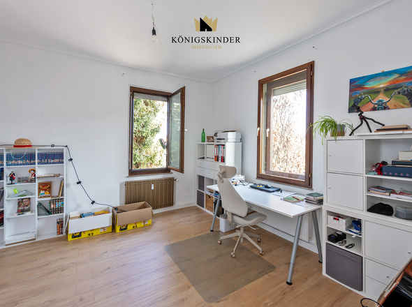 OG: Schlafzimmer/ Büro