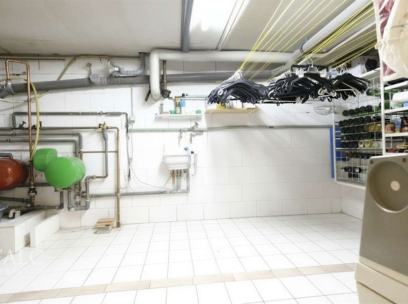 Waschküche - (KI generiert)