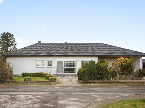 Der Blick von der Straße