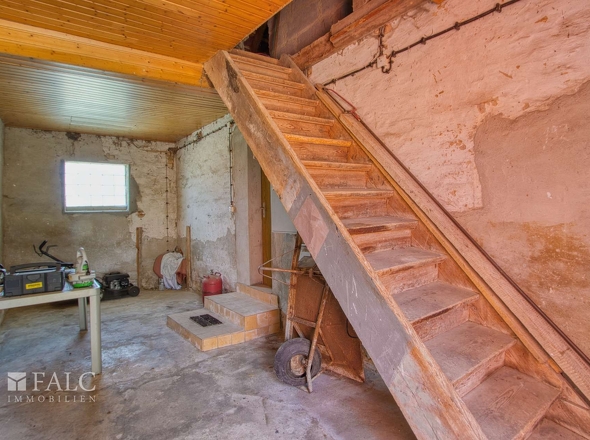 Treppe zum Dachboden