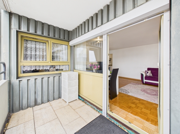 CAM04182G0-PR0043-STILL005