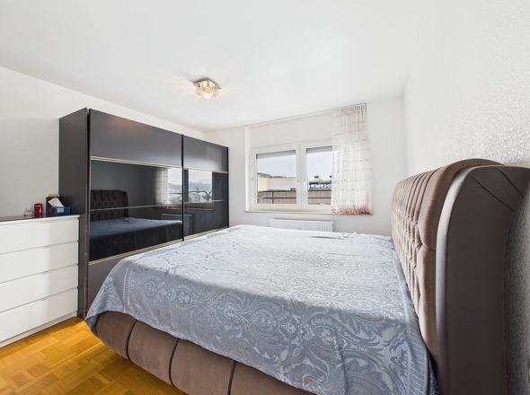 CAM04182G0-PR0043-STILL017