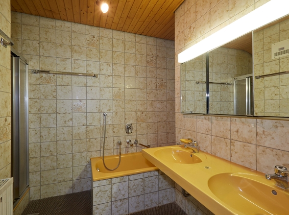 Badezimmer DG