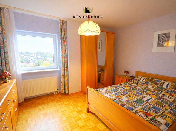 ...mit dem lauschigen Schlafzimmer...