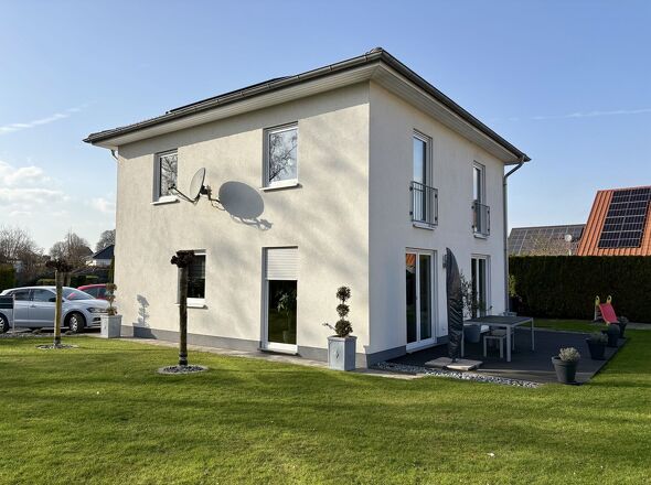 Blick aus dem Garten