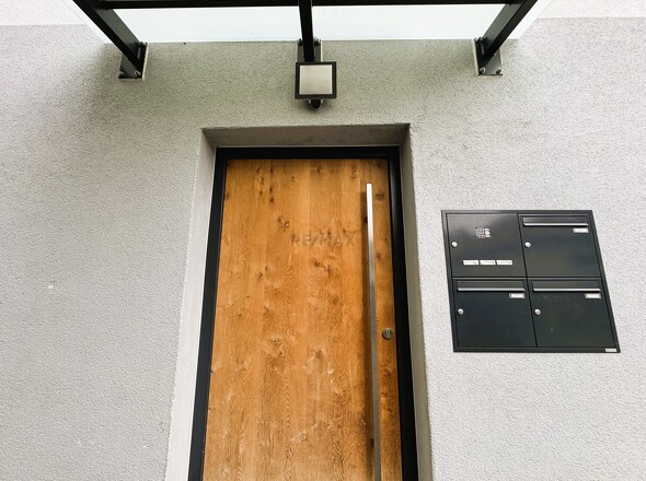 Hauseingang Wohnungen