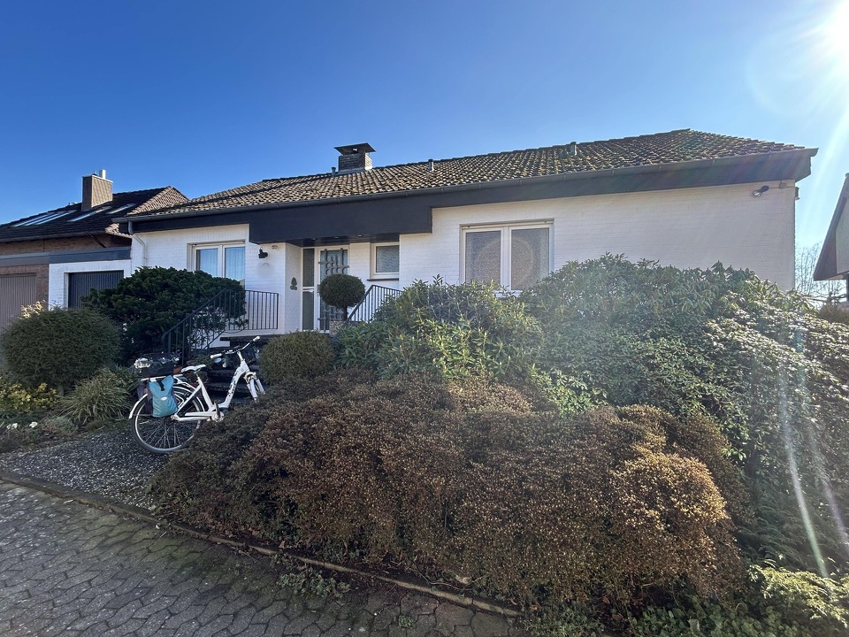Straßenansicht