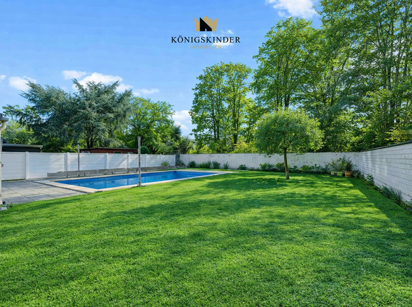 Garten mit Pool