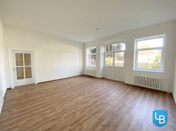 Hell und großzügig