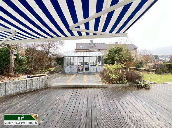 Terrasse am Poolhaus