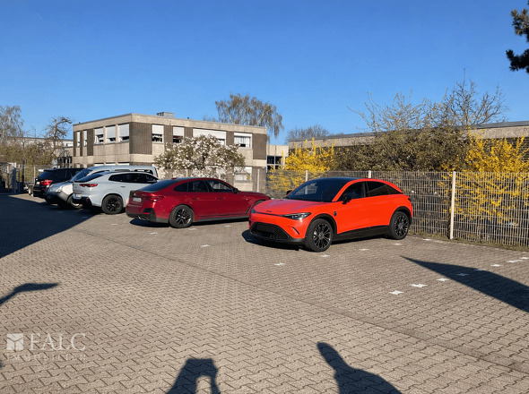 Parkplatz Bürogebäude