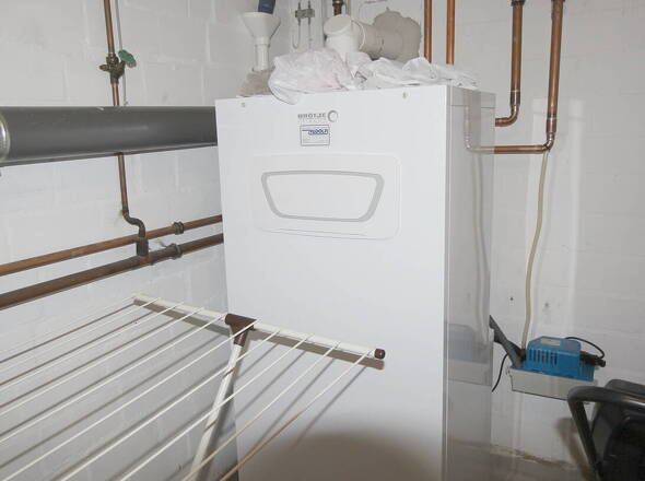 Brötje Gas-Zentralheizung BJ 2023